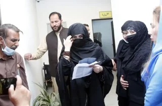 آزادی همسر عمران خان به قید وثیقه