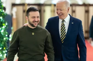 بایدن با به‌کارگیری موشک‌های دوربرد توسط اوکراین موافقت کرد