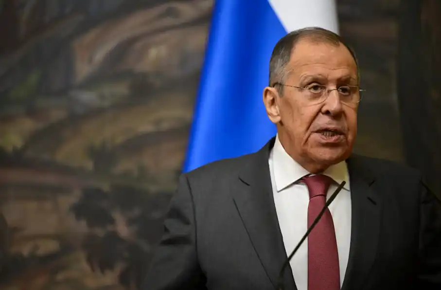 سرگئی لاوروف : درگیری اروپا با روسیه یک «ماجراجویی انتحاری» خواهد بود