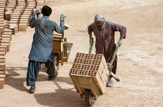 منع به کارگیری کارگران خارجی بدون مجوز در ولایت مرکزی ایران