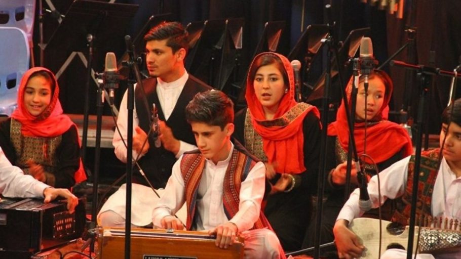 طالبان: هنرمندان افغان موسیقی را کنار بگذارند و به نعت بپردازند