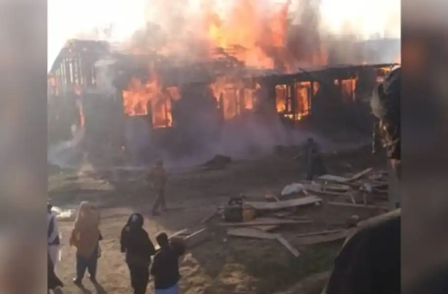 آتشسوزی در بندر تورغندی هرات؛ اختلال در روابط تجاری افغانستان و ترکمنستان