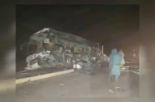 حوادث مرگبار ترافیکی در شاهراه کابل-قندهار ۱۲۶ کشته و زخمی برجای گذاشت