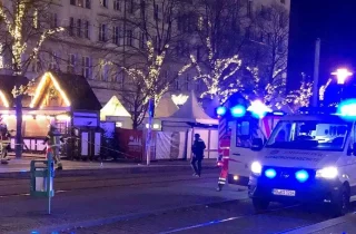 حادثه خونین در بازار کریسمس آلمان بیش از ۷۰ کشته و زخمی برجای گذاشت