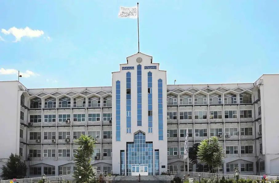 طالبانو د تېر حکومت ټول حکمونه لغوه کړل