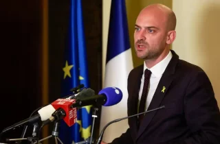 فرانسه : زمان مذاکره اوکراین با روسیه، به تصمیم کی‌یف بستگی دارد