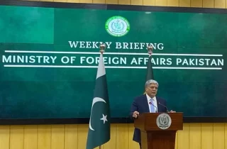 گفتگوی اسلام‌آباد و واشنگتن درباره ازسرگیری انتقال پناهجویان افغانستانی