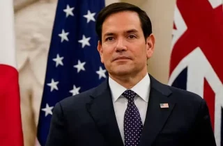 وزیر خارجه آمریکا: باید جایزه‌ای بزرگ‌تر از بن لادن برای رهبران طالبان تعیین کنیم