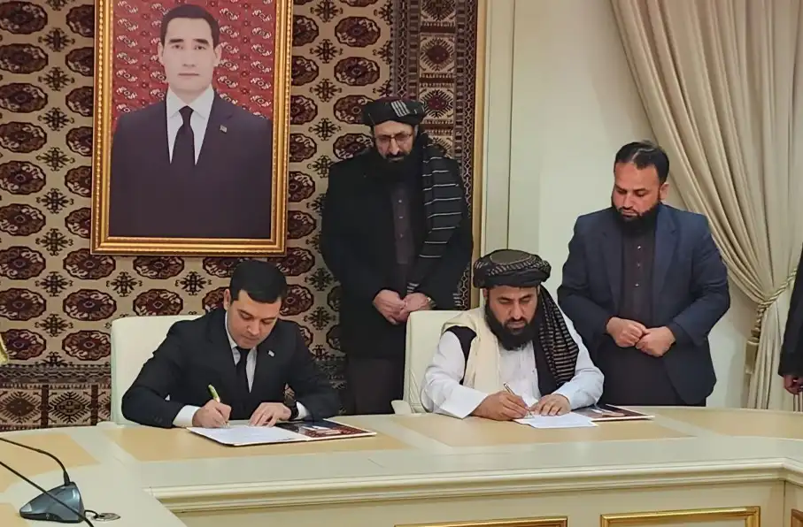 توافق ۷ میلیون دلاری افغانستان و ترکمنستان برای توسعه خطوط ریلی