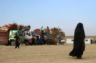 پاکستان روند اخراج مهاجران افغانستان را تا ده روز دیگر متوقف کرد