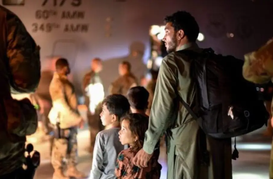 امریکا ۲۰ هزار ویزه مهاجرتی شهروندان افغانستانی را حذف کرد