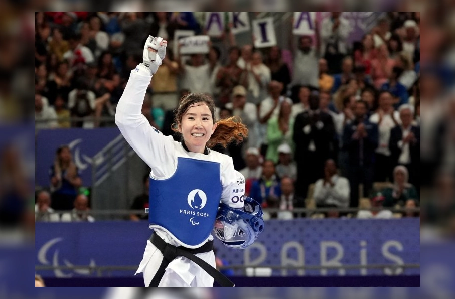 ذکیه خدادادی، ورزشکار افغانستانی جایزه "رهبری نوظهور" پارالمپیک را کسب کرد