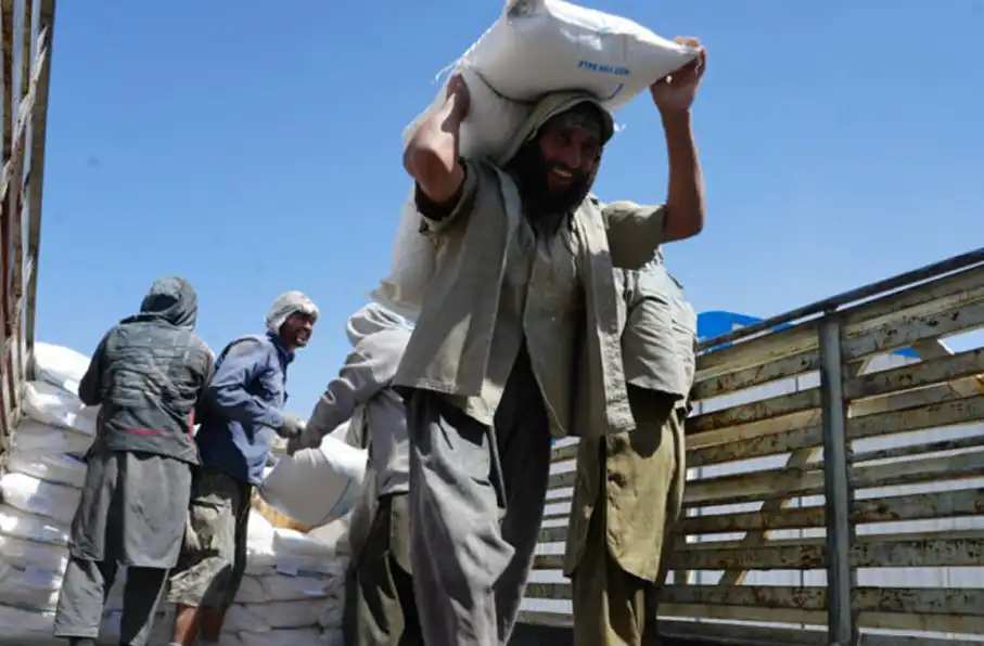 هشدار سازمان ملل: کاهش کمکها به افغانستان بحران انسانی را به مرز فاجعه میرساند
