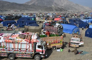 اخراج مهاجرین افغانستانی؛ بازگشت هزاران مهاجر بدون دارایی از پاکستان