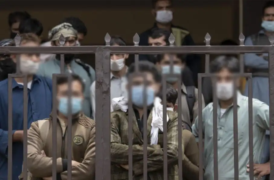 بازگشت صدها زندانی افغانستانی از پاکستان