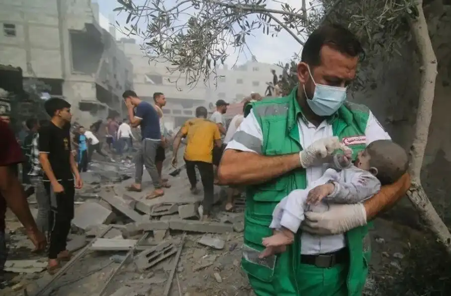 غزه زیر آتش و بحران انسانی؛ اعتراضات داخلی اسراییل و ابهام در پیشنهاد آتش‌بس