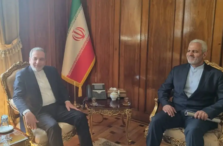 تأکید وزیر خارجه ایران بر بازگشت تدریجی مهاجرین و سهمگیری در بازسازی افغانستان