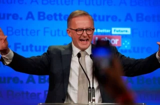 آنتونی آلبانیزی برای دومین بار به‌عنوان نخست‌وزیر استرالیا سوگند وفاداری یاد کرد