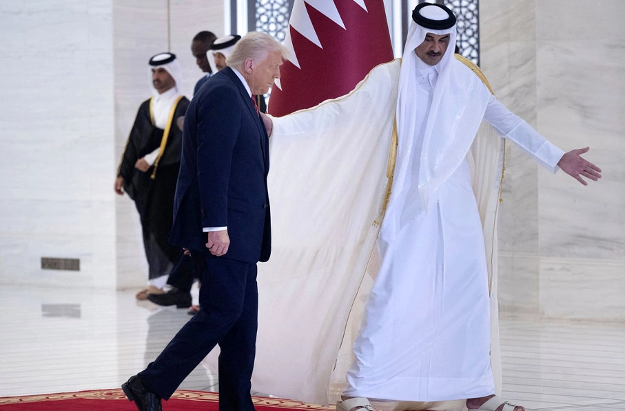 ترامپ در دوحه؛ گفتگوی مقامات امریکا و قطر درباره صلح و همکاری