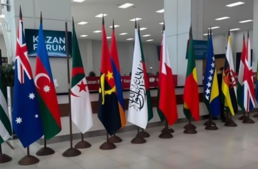 نخستینم حضور رسمی پرچم طالبان در مجمع اقتصادی کازان