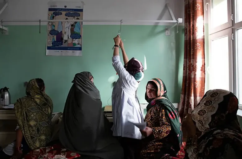 سازمان ملل: قابله‌ها امیدی در بحران مرگ‌ومیر مادران و نوزادان در افغانستان هستند
