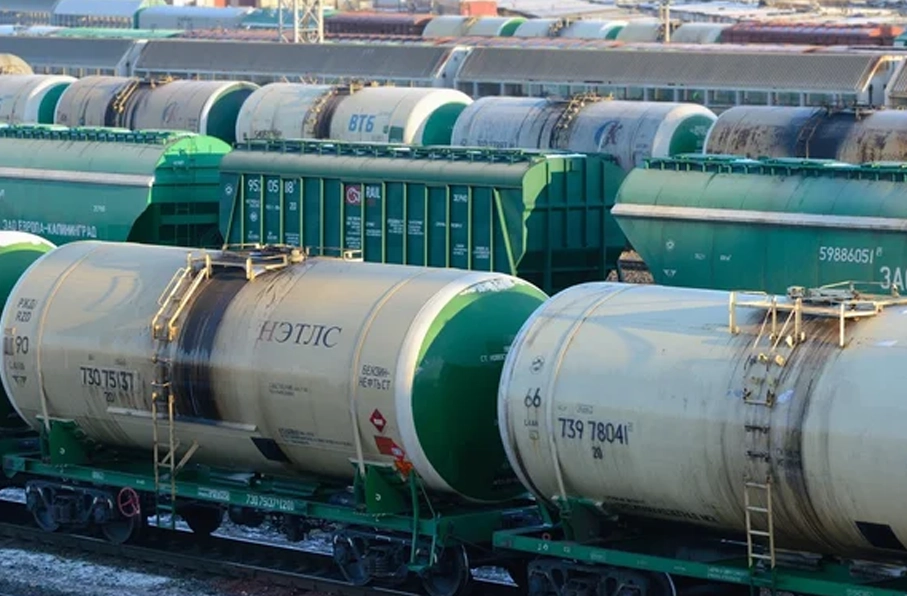 قرقیزستان از صادرات ۱۱.۵ میلیون دالری تیل به افغانستان خبر داد