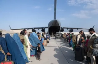 قاضی فدرال آمریکا: دولت ترامپ باید فوراً روند انتقال ۱۲ هزار پناهجو را آغاز کند