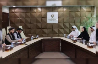 تأکید مقامات قطر و طالبان بر گسترش همکاری‌های دانشگاهی و کمک به مهاجرین