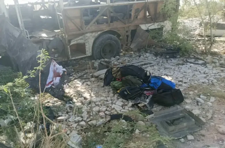 ۴ کودک قربانی حمله به اتوبوس دانش‌آموزان در پاکستان