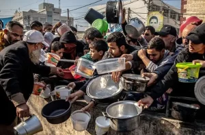 تبدیل شدن مراکز کمک‌رسانی در غزه به «تله مرگ»