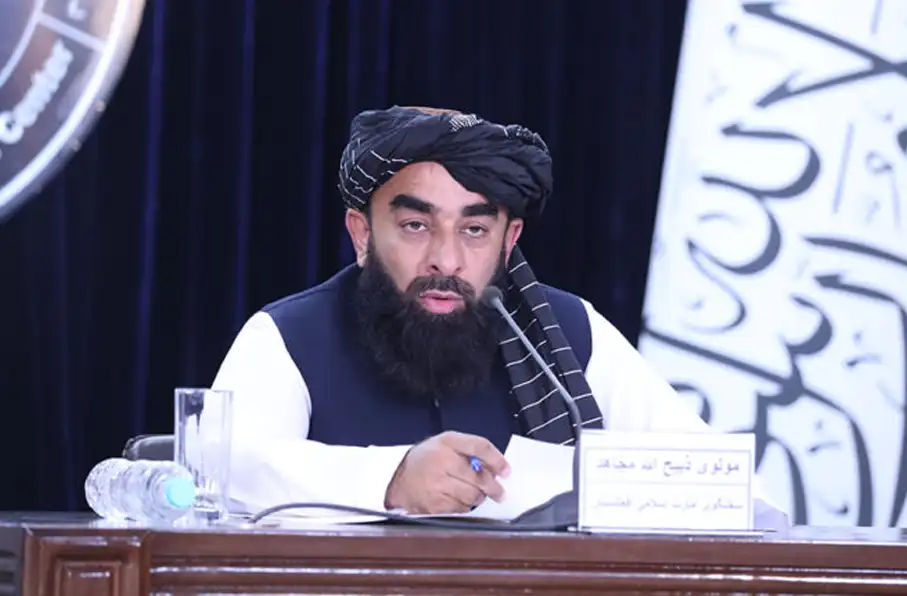 سخنگوی طالبان: سرپرستی حکومت به نفع افغانستان و نظام است