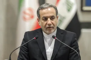 وزیر خارجه ایران: : ملت ایران تا آخرین قطره خون برای عزت خود ایستاده‌اند