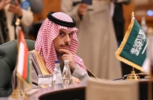 وزیر خارجه عربستان: مخالفت اسراییل با سفر به کرانه باختری، افراط‌گرایی و رد صلح است