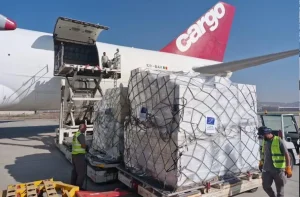 ارسال ۱۰۰ تُن کمک‌های بشردوستانه اتحادیه اروپا به کابل