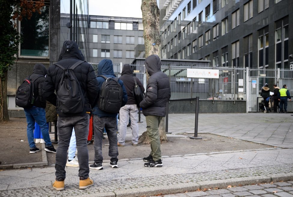 عدم تمدید برنامه پذیرش پناهجویان در برلین به دلیل فقدان حمایت دولت فدرال