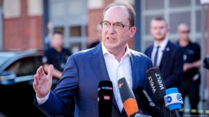 وزیر داخله آلمان: احتمال افزایش اخراج پناهجویان افغان در اروپا وجود دارد