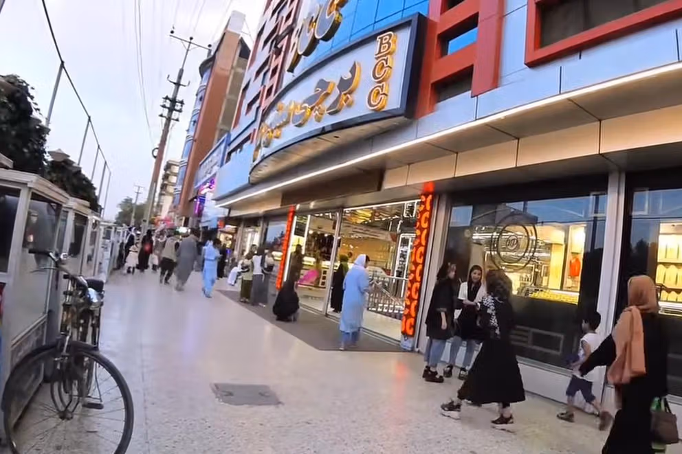 طالبان بار دیگر ده ها زن جوان را در غرب کابل بازداشت کردند