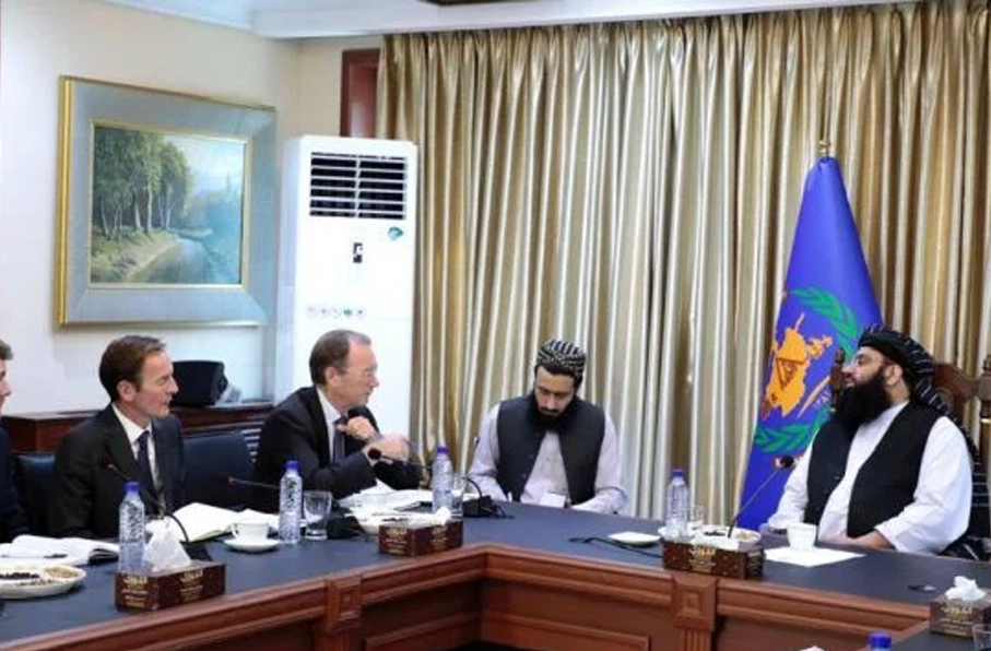 کمک ۱.۱ میلیارد افغانی بریتانیا برای مهاجران افغانستان