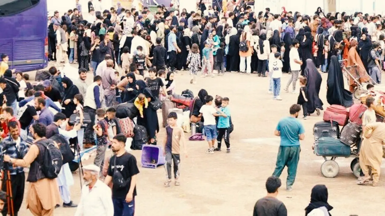 بازگشت بیش از ۱.۵ میلیون مهاجر به افغانستان در ۷ ماه گذشته