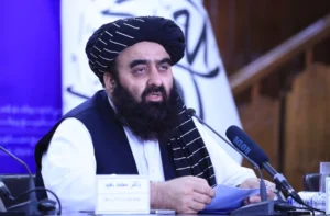 متقی: افغانستان با سیاست خارجی متوازن به سوی گسترش روابط سیاسی و اقتصادی پیش می‌رود