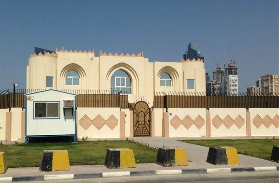 گفتگوی نماینده طالبان با تاجران افغان در قطر با تمرکز بر تقویت تجارت افغانستان