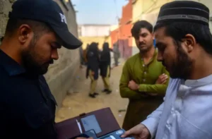 درخواست عفو بین‌الملل از پاکستان برای تمدید کارت‌های اقامت موقت پناهجویان افغانستانی