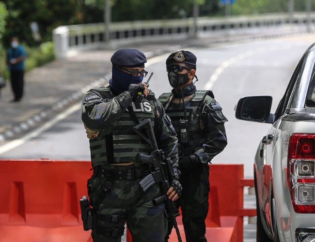 بازداشت چهار شهروند افغانستان به اتهام استفاده از ویزای جعلی در مالیزیا