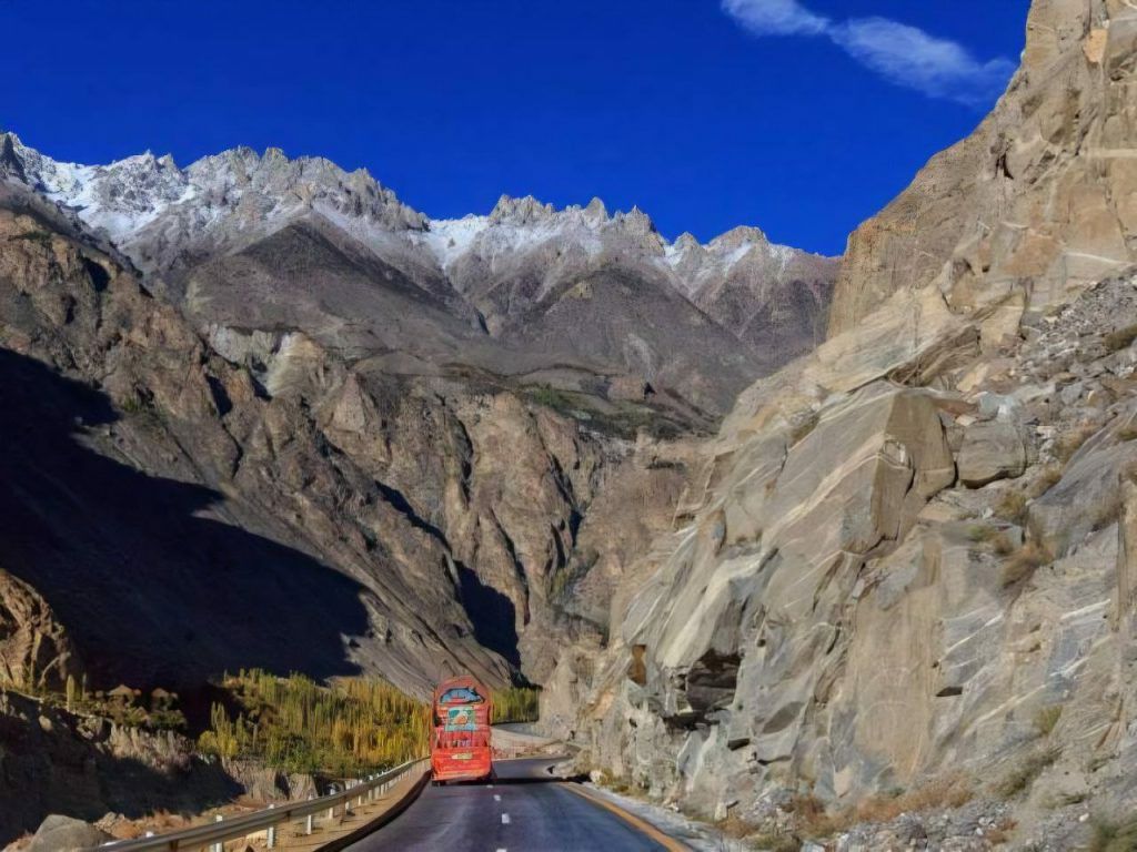 طالبان ورود اتباع آمریکا و پاکستان به واخان را ممنوع کرد