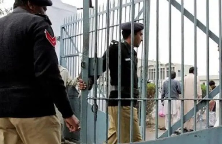 آزادی ۱۳۱ شهروند افغان از زندانهای پاکستان