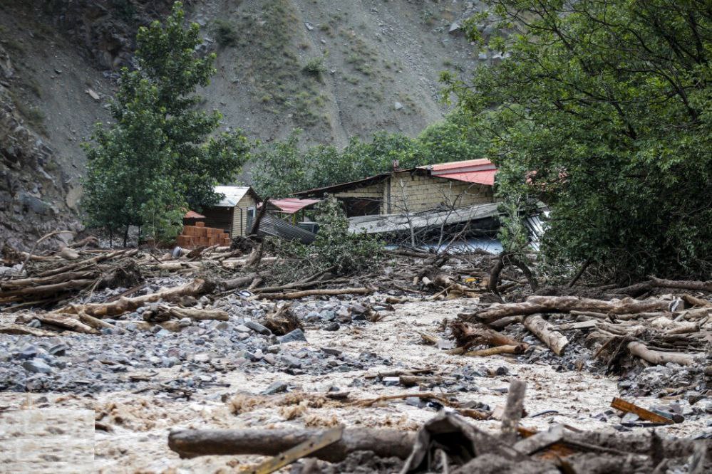 شمار قربانیان سیلاب و رانش زمین در پاکستان از مرز ۴۰۰ کشته فراتر رفت