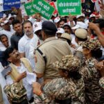 رهبران احزاب در هند در پی اعتراض به نهاد انتخاباتی بازداشت شدند