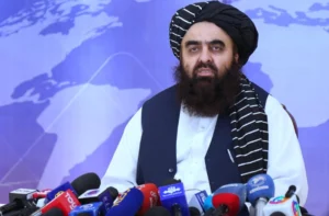 وزیر خارجه طالبان: تحریم‌ها کمک‌رسانی به زلزله‌زدگان را متوقف کرده است