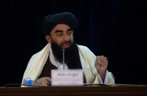 هشدار سخنگوی طالبان: تاریخ شکست امپراتوری‌های بزرگ در افغانستان را فراموش نکنید