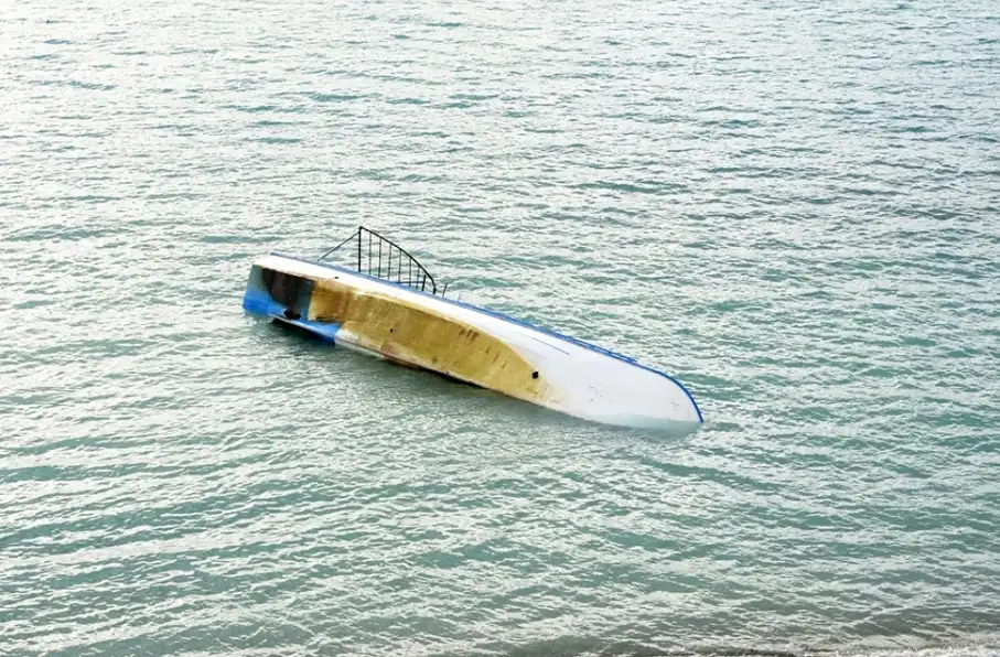 غرق شدن قایق مهاجران در ایتالیا ۲۶ کشته و دهها مفقودی برجای گذاشت